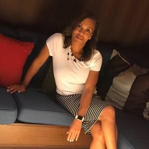 Meet your Posher, Dana